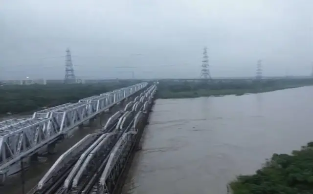 दिल्ली में यमुना का जलस्तर