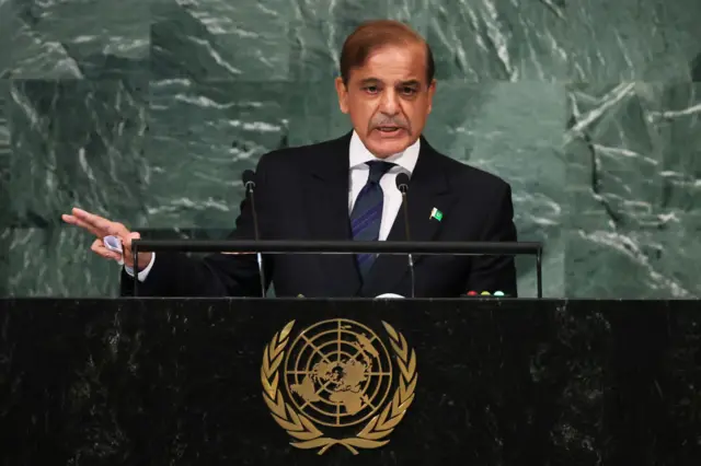 پاکستان کے وزیرِاعظم شہبازشریف کل سے نیویارک میں شروع ہونے والے اقوام متحدہ کی جنرل اسمبلی کے80ویں اجلاس میں پاکستانی وفد کی قیادت کریں گے۔