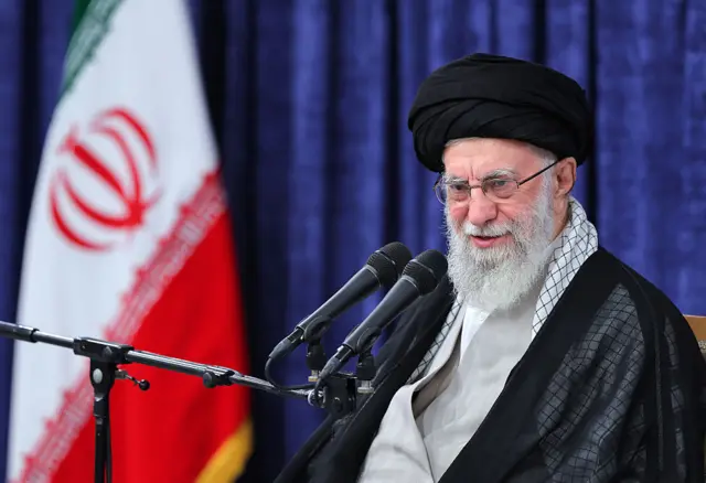 آیت اللہ علی خامنہ ای