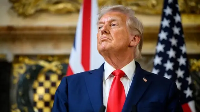 যুক্তরাষ্ট্রের প্রেসিডেন্ট ডোনাল্ড ট্রাম্প