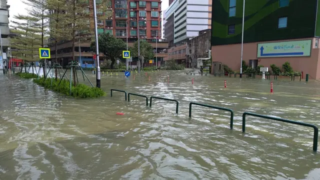 澳門內港一處街道仍被淹浸（23/9/2025）