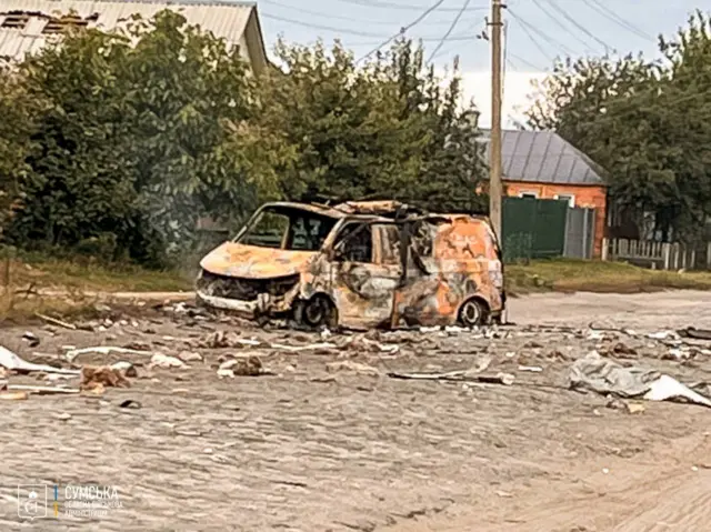 Сгоревший автомобиль газовой службы в Сумской области
