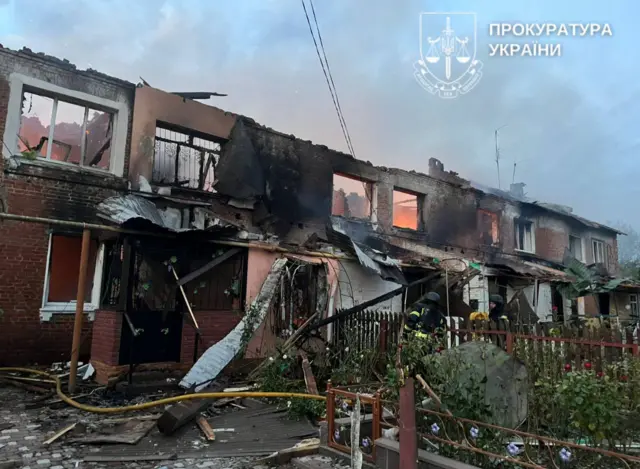 Прокуратура опубликовала фото пострадавшего от атаки дома