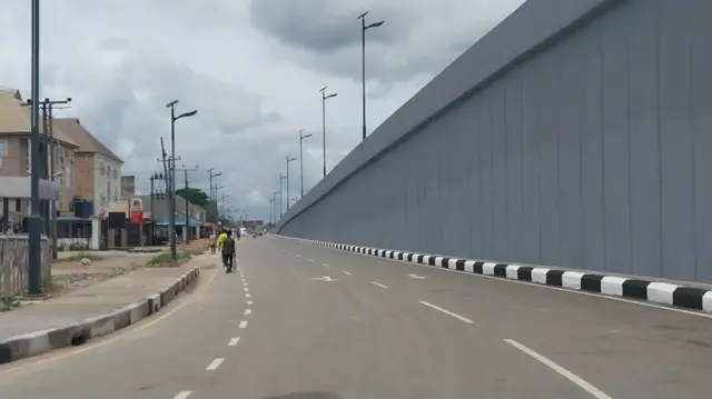 Njem Onyeisiala ahụ bụ maka ịgbape okporoụzọ, 'flyover' nakwa atụmatụ ọrụ ndị ọzọ gọọmenti rụrụ ọhụrụ
