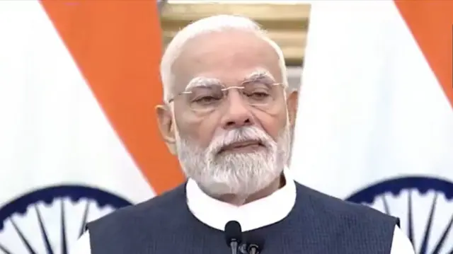 नरेंद्र मोदी