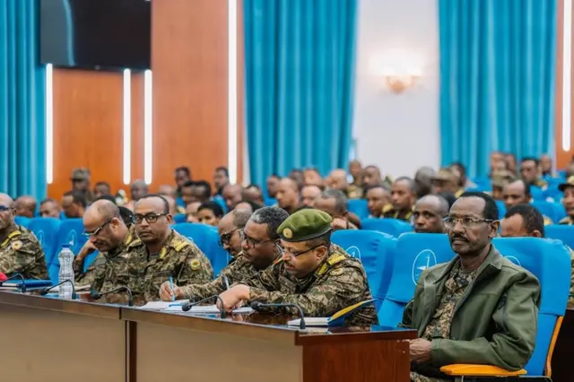 Marii Ministira Muummee Abiyyiifi hoogganoota qaamolee nageenyaa