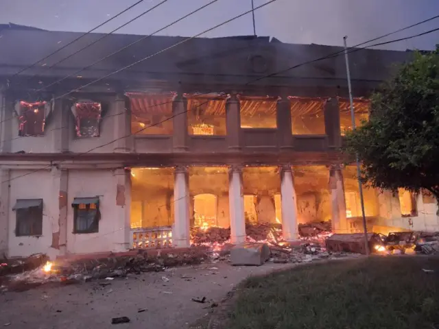 धनगढीस्थित जिल्ला प्रशासन कार्यालयमा आगजनी