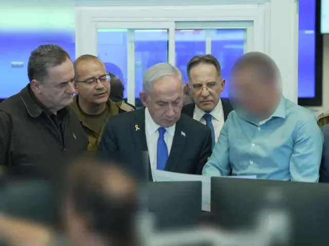 Ministirri Muummee Israa’el Beenjamiin Netanaahuu qondaalota olaanoo biyyattii biroo waliin