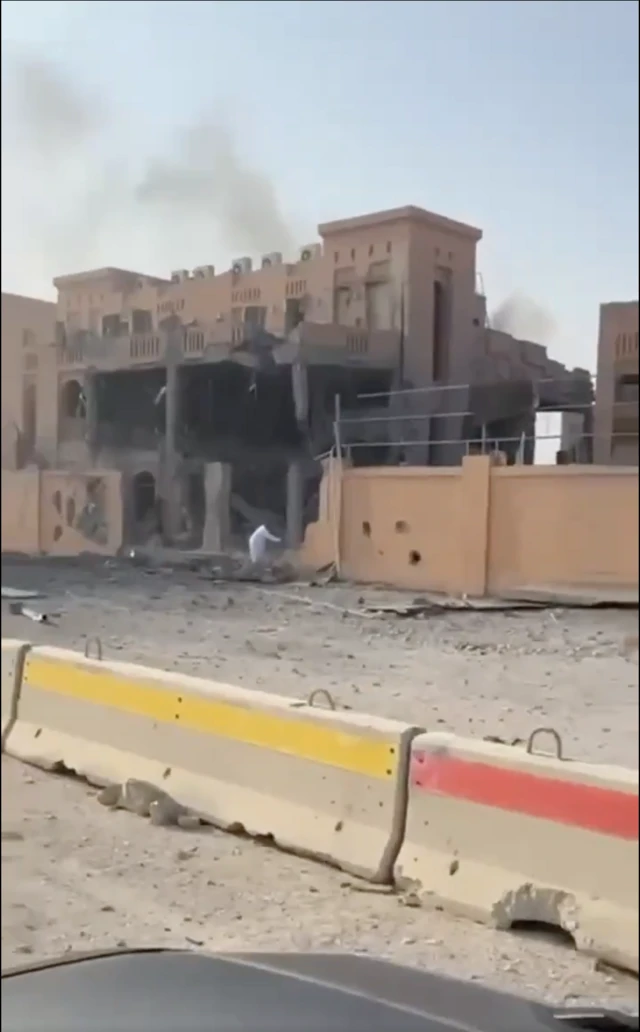 فيديو يظهر تضرر مبنى بعد استهداف إسرائيل لقيادة حماس في قطر