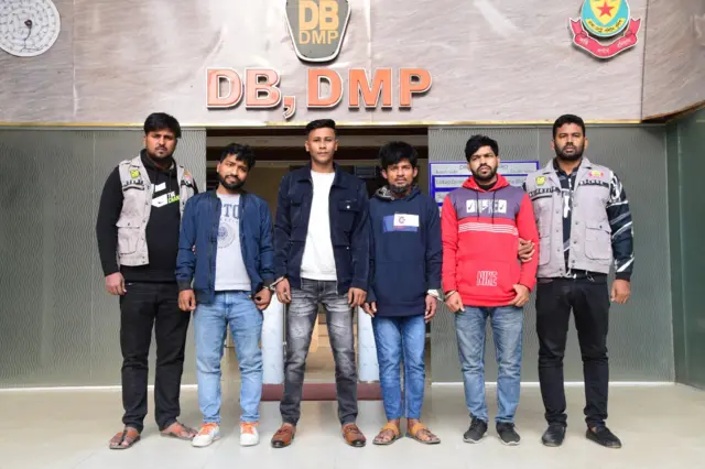 গ্রেফতারকৃত চারজন।