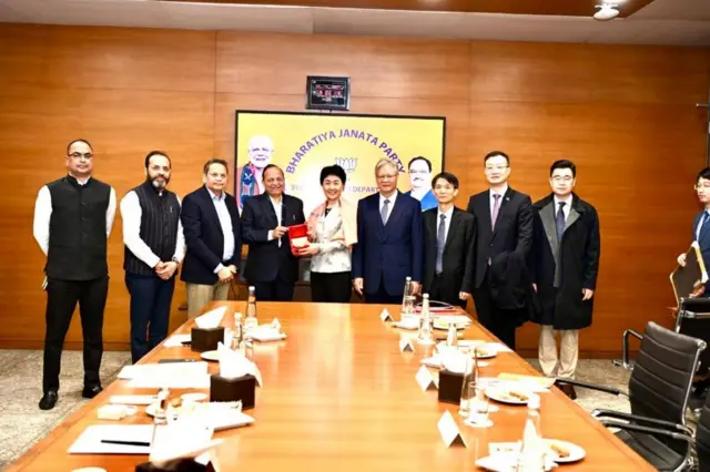 பாஜக, காங்கிரஸ்