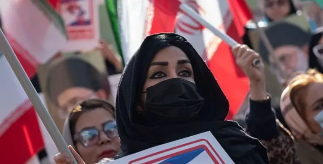 ‘இந்தியர்கள் இரானை விட்டு வெளியேற வேண்டும்’- இந்திய தூதரகம் அறிவிப்பு