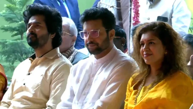 பிரதமர் மோதி, பராசக்தி குழு