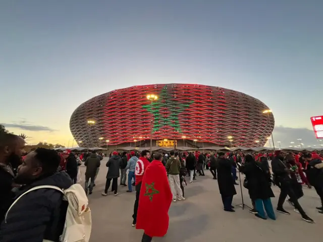 Star design of di Moroccan flag dey show for din stadium