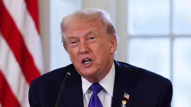 डोनाल्ड ट्रंप