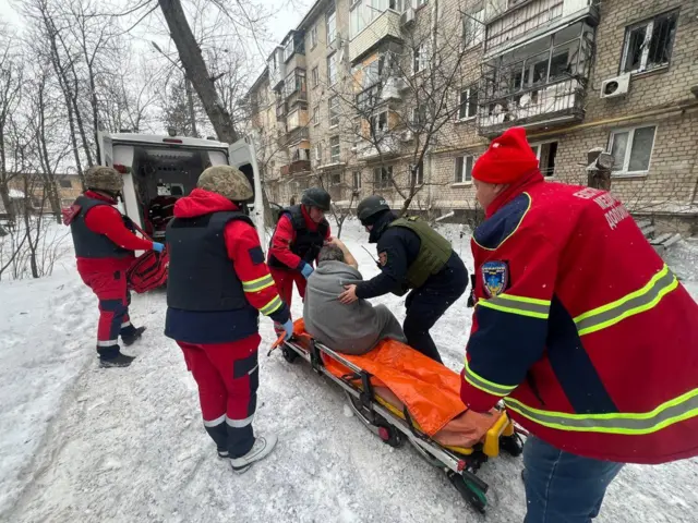 Никополь находится фактически на линии фронта, которой служит Днепр