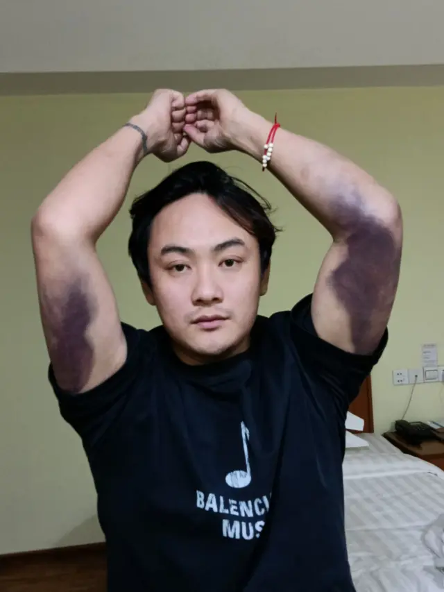 ကျားဖြန့်ဂိုဏ်းဆီပြန်ပေးဆွဲခံခဲ့ရတဲ့ အဆိုတော်ရှင်မင်းမြတ်