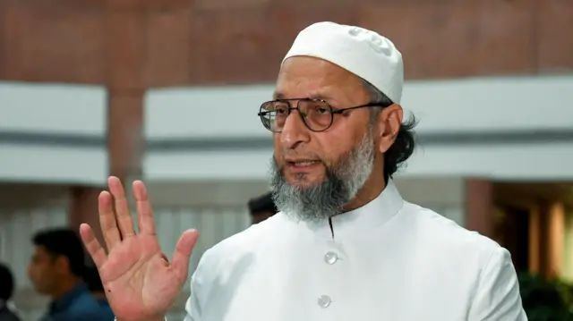 असदुद्दीन ओवैसी