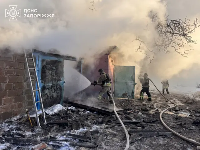 Тушение пожара в Запорожье