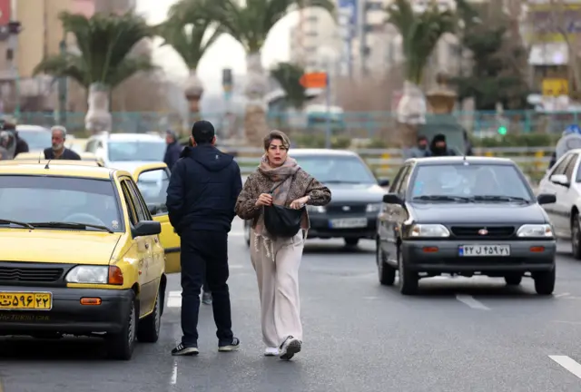 تهران. خیابان - ۲۹ دی ۱۴۰۴