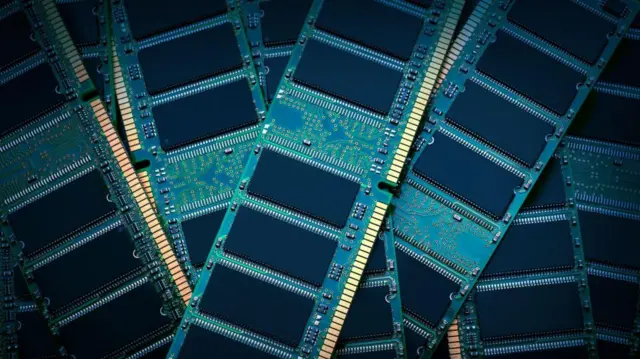 Qaama kompiitaraa murteessaa kan ta'e RAM