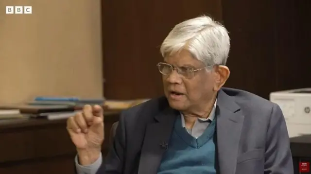 অর্থ উপদেষ্টা সালেহউদ্দিন আহমেদ