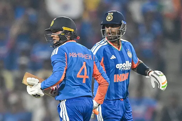 अभिषेक शर्मा और कप्तान सूर्य कुमार यादव