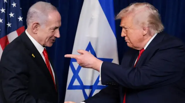 Trump da Natanyahu