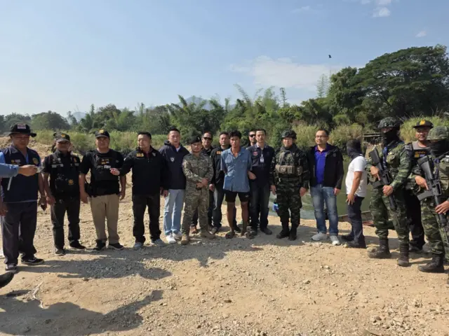 ထိုင်းအာဏာပိုင်တွေ၊ ကော်ဘရာစစ်ကြောင်းမှူး ဗိုလ်ဒါဘောနဲ့ ကိုနိုင်လင်းအောင်