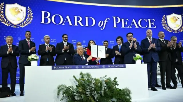 ट्रंप के 'बोर्ड ऑफ़ पीस' के लिए हस्ताक्षर समारोह