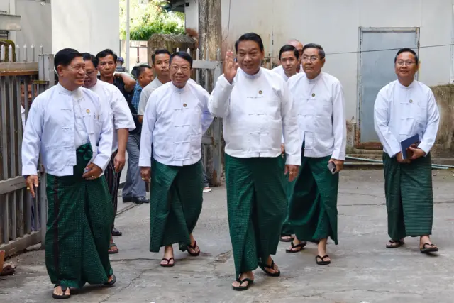 ကြံ့ခိုင်ရေးပါတီ ဥက္ကဋ္ဌ ဦးခင်ရီရဲ့ ရန်ကုန်ခရီးစဥ်