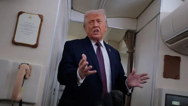 டொனால்ட் டிரம்ப்