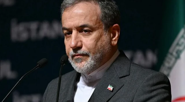 Wasiirka arrimaha dibadda ee Iran Cabbaas Araghchi