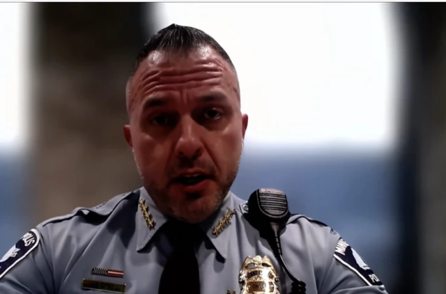 Hogganaa Poolisii Miniyaapolis