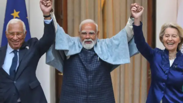 Onyeisioche out Yurop bụ European Council António Costa, Praịm Minista mba Ịndịa Narendra Modi na Onyeisioche European Commission Ursula von der Leyen n’isi obodo Delhi.