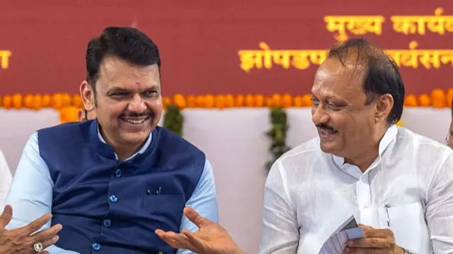 देवेंद्र फडणवीस और अजित पवार