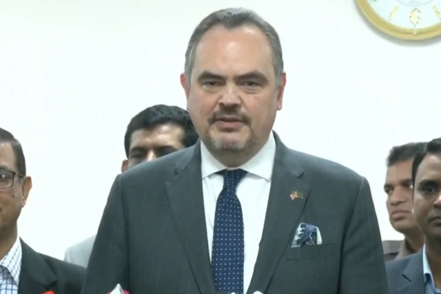 মার্কিন রাষ্ট্রদূত ব্রেন্ট ক্রিস্টেনসেন