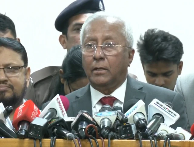 নির্বাচন কমিশনের সিনিয়র সচিব আখতার আহমেদ