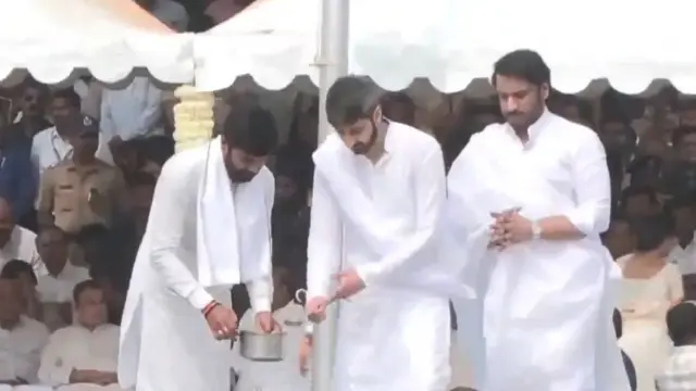 अजित पवार का अंतिम संस्कार