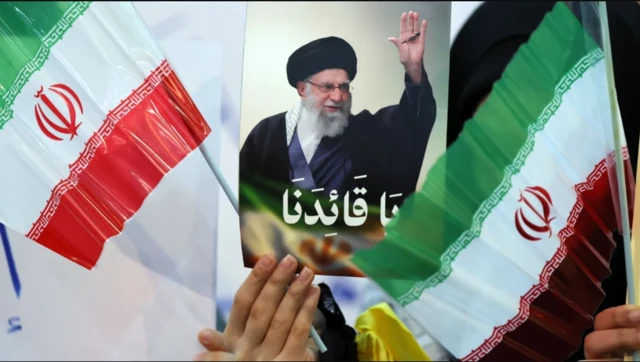 sawirka hogaamiyaha ruuxiga Iran