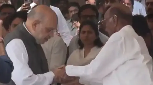 अमित शाह और शरद पवार
