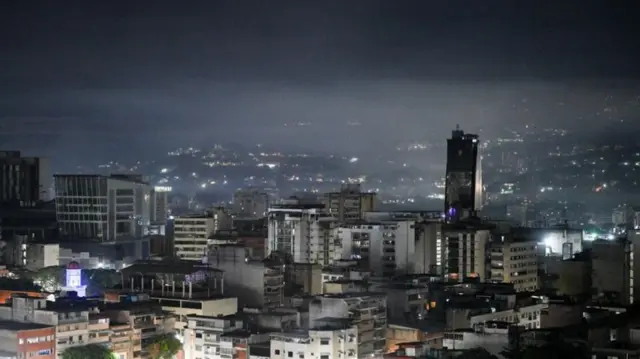 መንግስቲ ፕረዚደንት ማዱሮ ሃገራዊ ኣዋጅ ህጹጽ እዋን ኣዊጁ