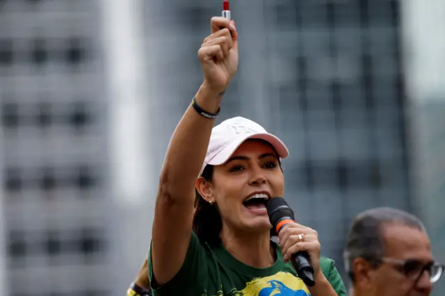 Michele Bolsonaro em manifestação