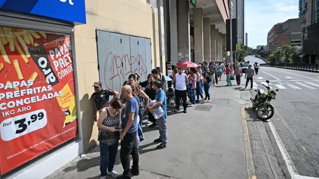 वेनेज़ुएला की राजधानी काराकास का माहौल