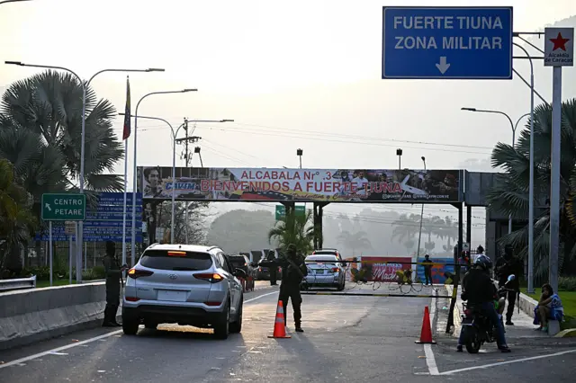 वेनेज़ुएला की राजधानी काराकास का माहौल