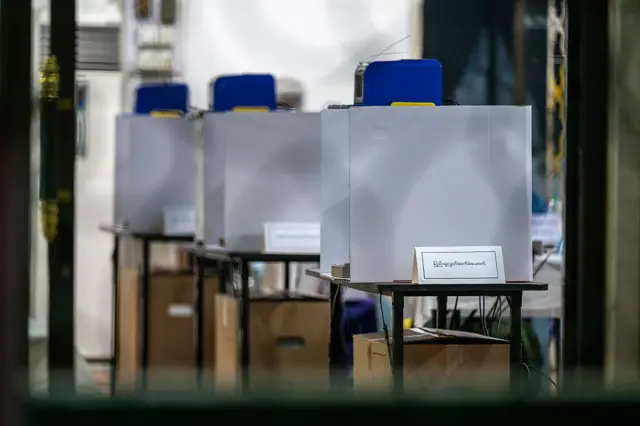 စစ်ကော်မရှင် ကျင်းပတဲ့ ရွေးကောက်ပွဲမြင်ကွင်း