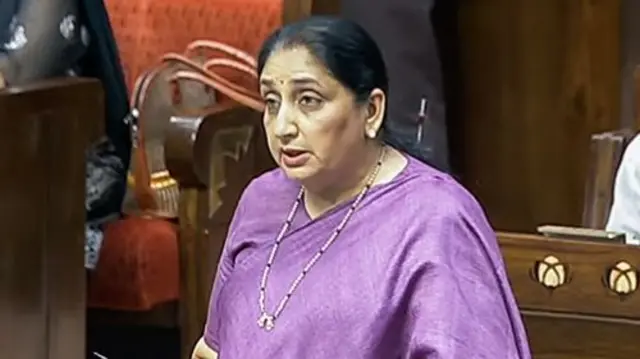 सुनेत्रा पवार