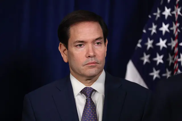 Marco Rubio durante conferência no dia 3 de janeiro
