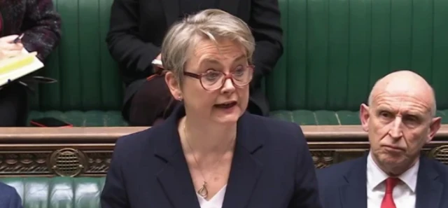 وزيرة الخارجية البريطانية إيفيت كوبر