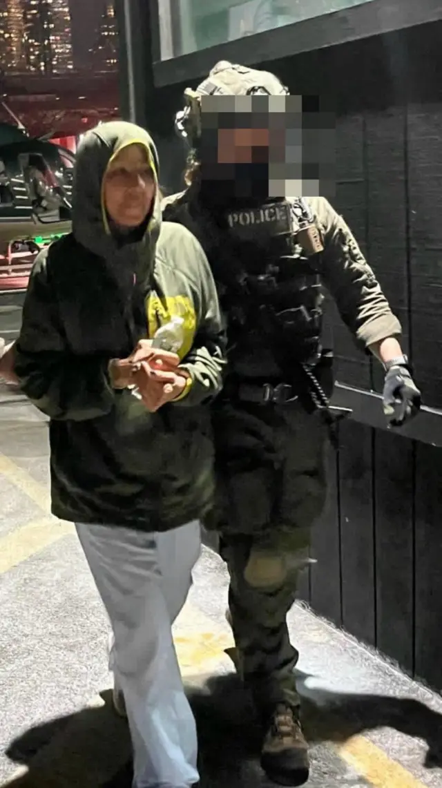 Силия Флорес